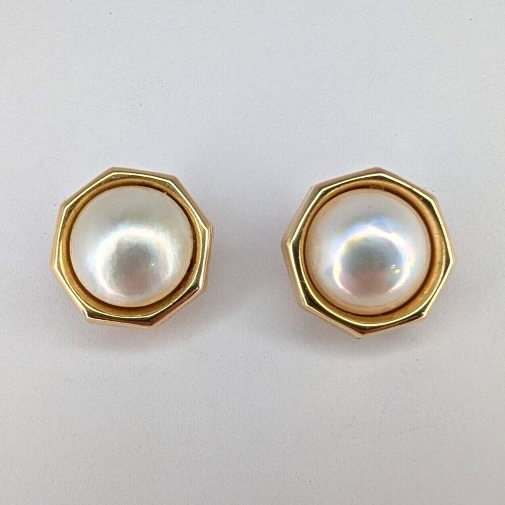 vintage 14k gold Octagon Bezel Set White Round Pearl Stud Earrings